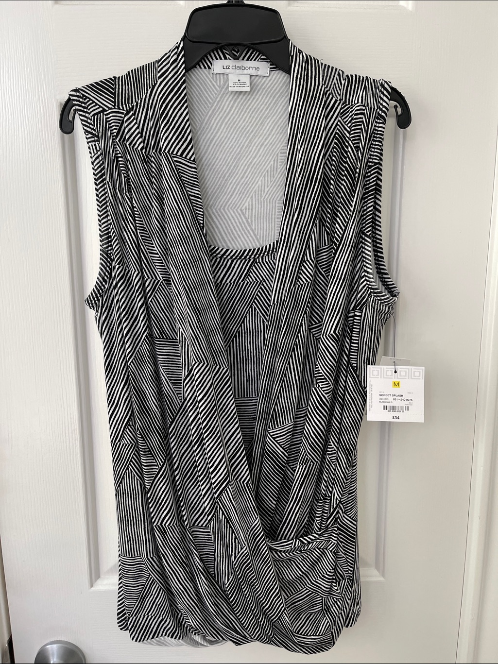 Liz Claiborne Black And White Geometric Draped Sleeveless Top